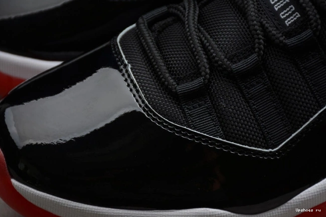 Retro Playoffs Bred  (2019) 378037-061 11 Jordan 1206